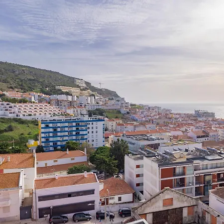 Lighthouse Sesimbra